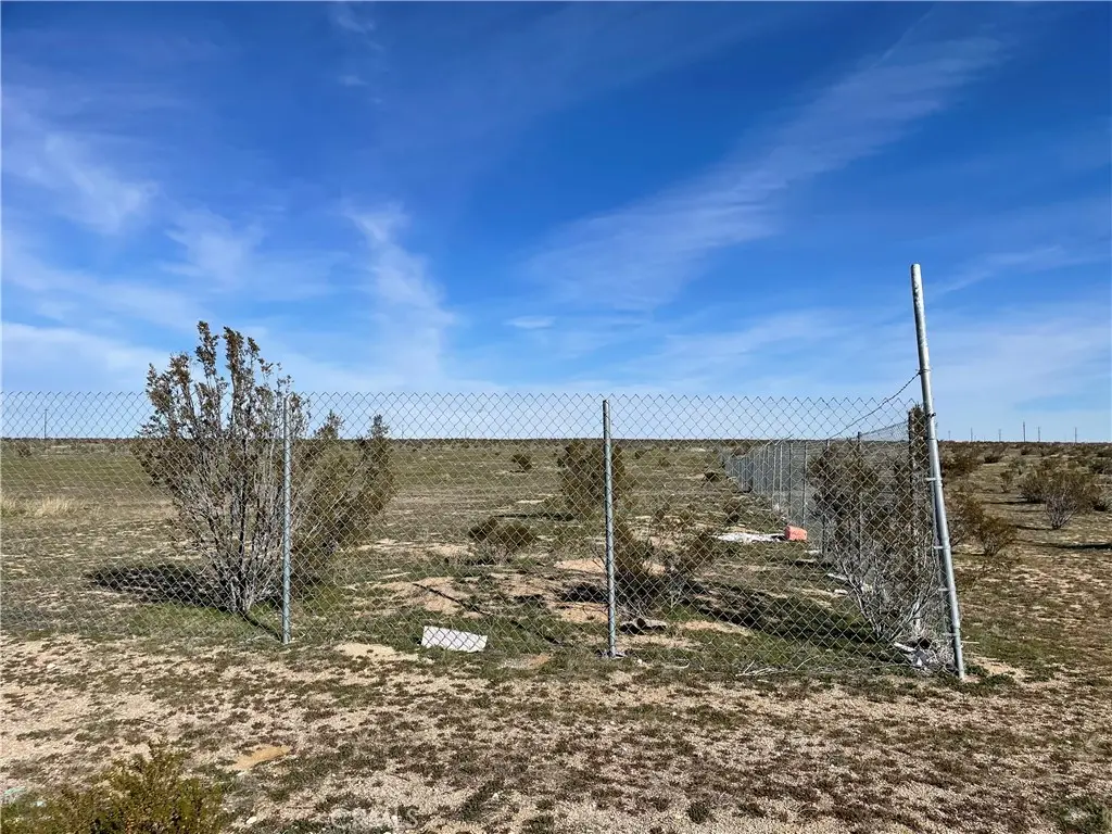 196 Ave G, Lancaster, CA 93535 - #1