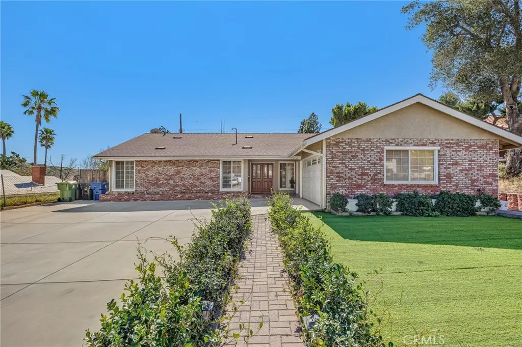13719 Gavina Avenue, Sylmar, CA 91342 - #1