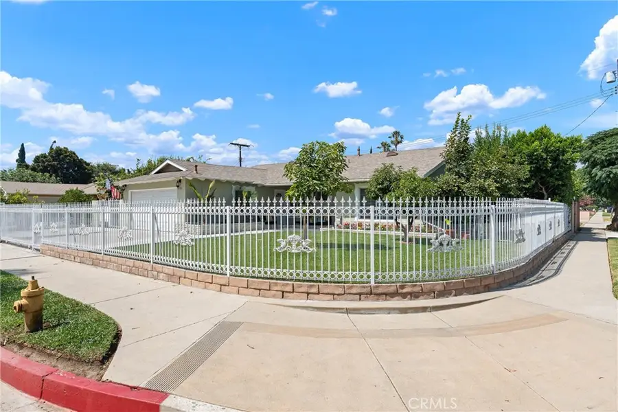 8521 Gloria, North Hills, CA 91343 - Image #2