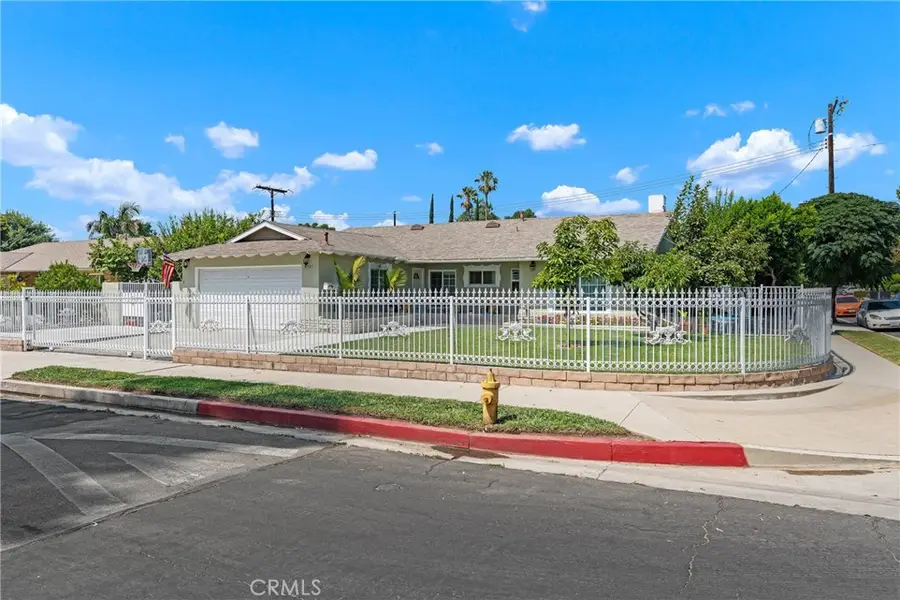 8521 Gloria, North Hills, CA 91343 - Image #3