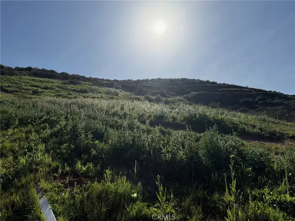 17580 Wicker Way, Riverside, CA 92504