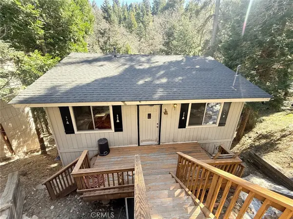 551 Community Drive, Lake Arrowhead, CA 92352