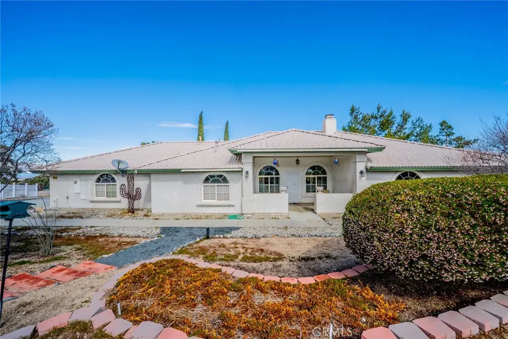 924 Juniper, Pinon Hills, CA 92372 - #1