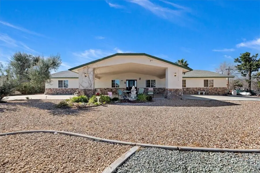 9860 Alta Mesa Avenue, Phelan, CA 92371 - #3