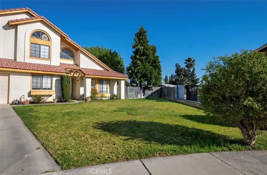 993 S Date Avenue, Rialto, CA 92376 - #3