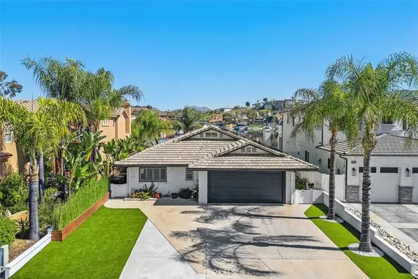 22386 Whirlaway, Canyon Lake, CA 92587