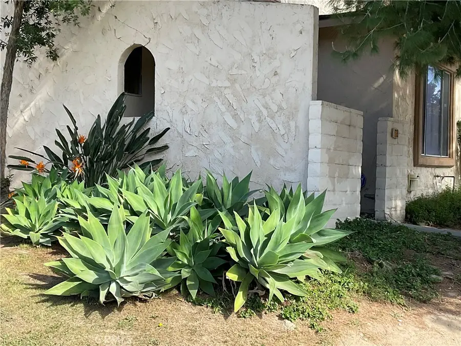 3700 Mountain Ave #6B, San Bernardino, CA 92404 - #2