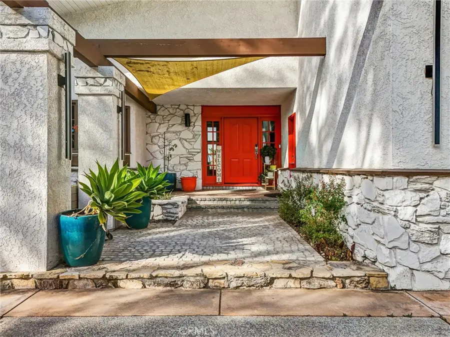 2120 Fairview, Riverside, CA 92506 - #2