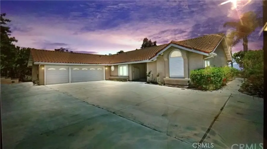 11056 Orchard View Lane, Riverside, CA 92503 - #2