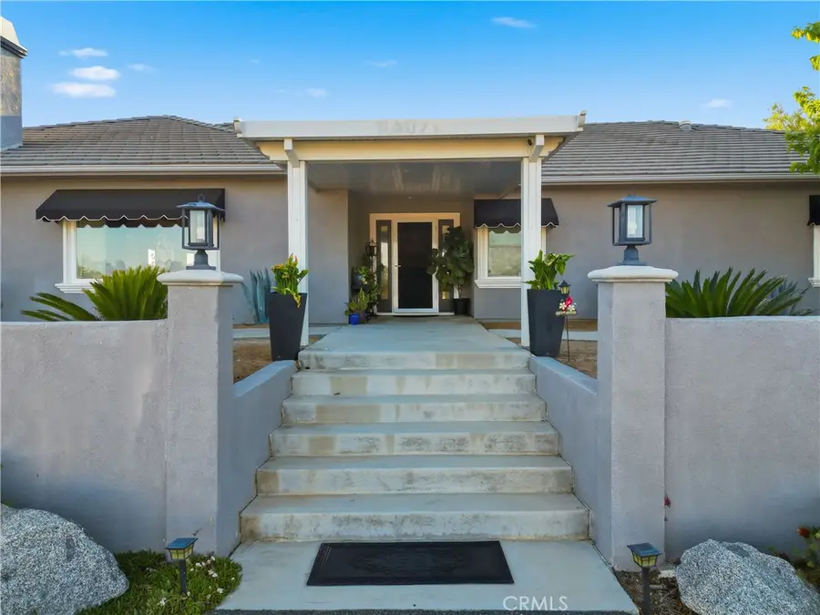 16025 Perry Heights, Riverside, CA 92504 - #2