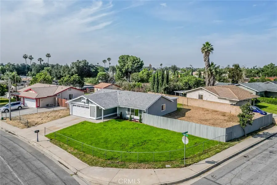 818 Terrace Road, San Bernardino, CA 92410 - #2