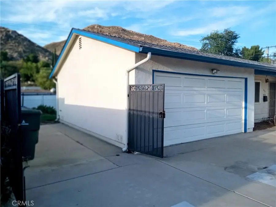 657 Glenhill Drive, Riverside, CA 92507 - #2