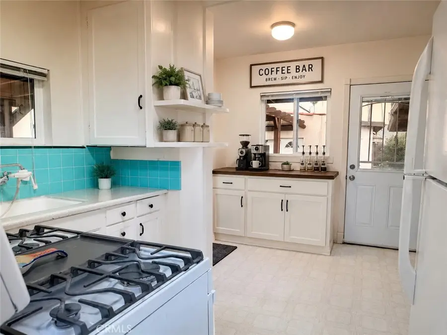 3460 Elmwood Court, Riverside, CA 92506 - #2