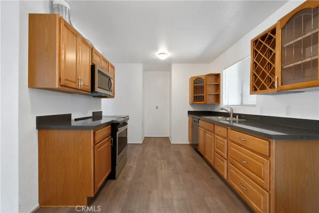 1909 N Summit, Pasadena, CA 91103 - #1