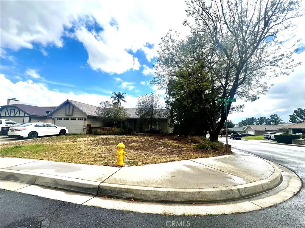 2825 Cincinnati St, San Bernardino, CA 92407 - #1