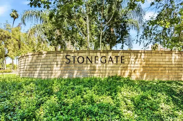 6735 Foxhall Court, Riverside, CA 92506