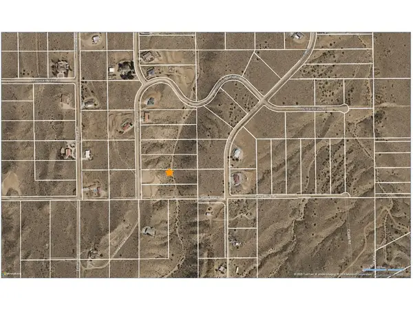 8945 Loma Vista, Apple Valley, CA 92308