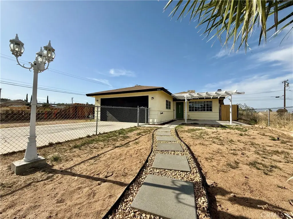 930 W Franklin Avenue, Ridgecrest, CA 93555 - #1