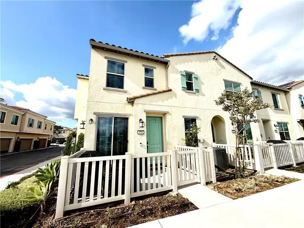 979 W Clover, Rialto, CA 92376