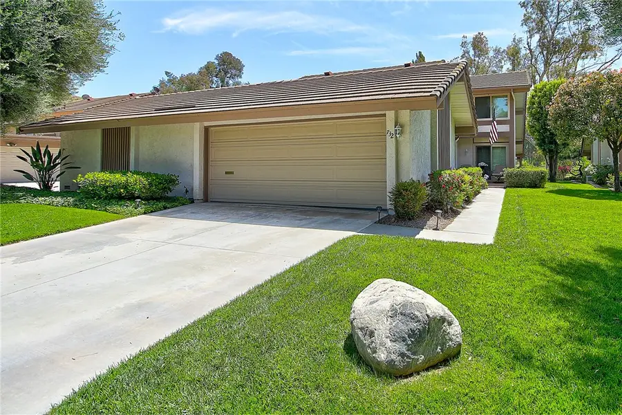 732 Via Zapata, Riverside, CA 92507 - #3