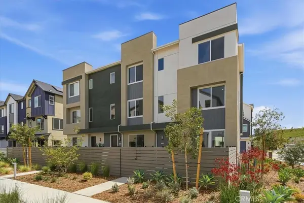27314 Bear Creek Lane, Valencia, CA 91381