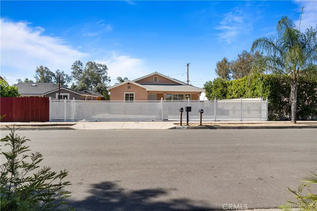 217 E 5th Street, Perris, CA 92570 - #1