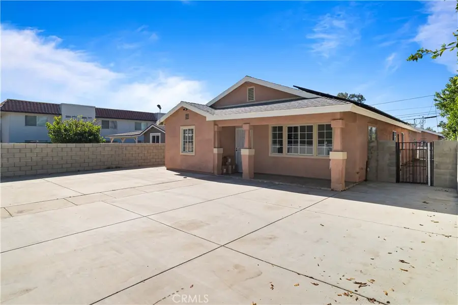 217 E 5th Street, Perris, CA 92570 - #2