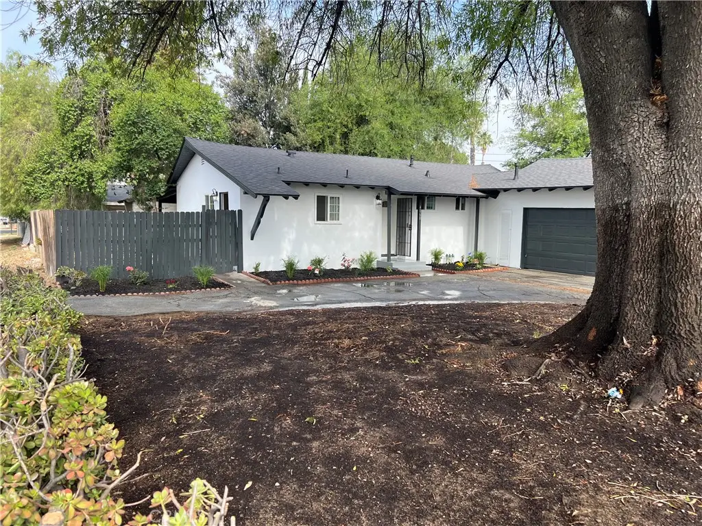 4060 Harrison, Riverside, CA 92503 - #1