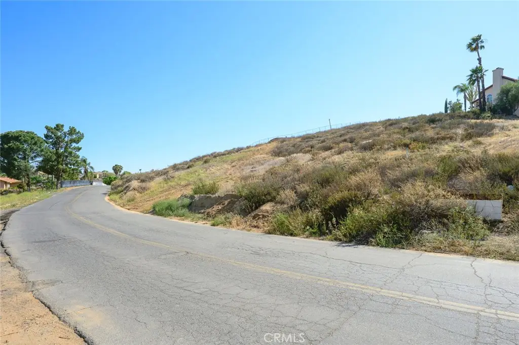 16527 Canyon Ridge Drive, Riverside, CA 92503 - #1