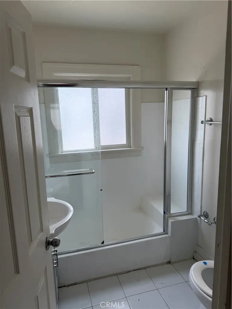 1017 W 73rd, Los Angeles, CA 90044 - #3