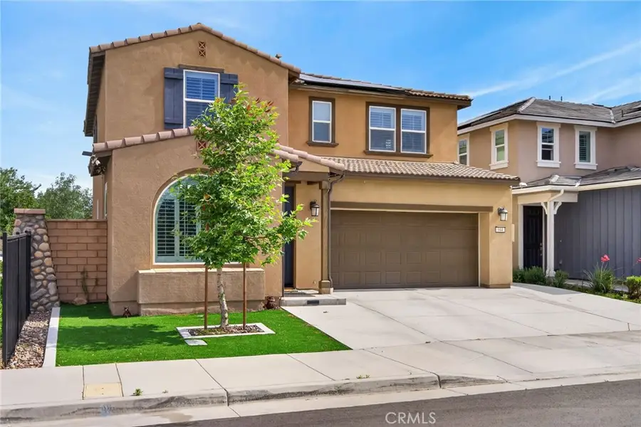 944 Half Moon Avenue, Redlands, CA 92374 - #2