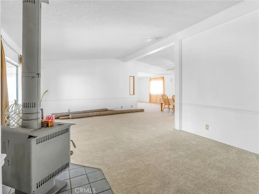 10164 White, Phelan, CA 92371 - #2