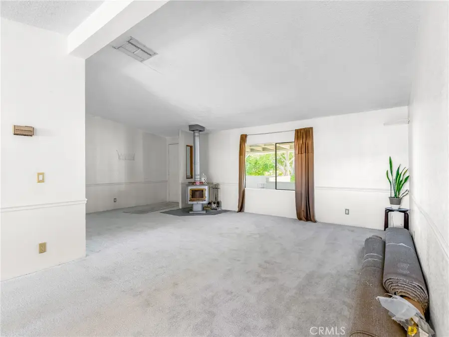 10164 White, Phelan, CA 92371 - #3