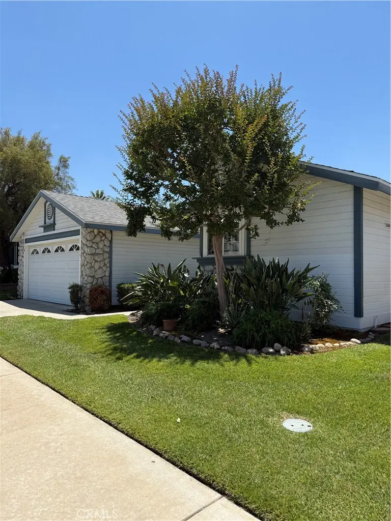 140 W Pioneer, Redlands, CA 92374 - #2