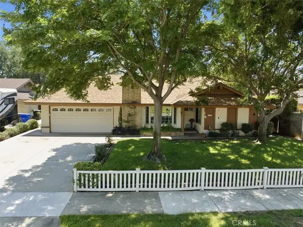 10426 Bonneville, Riverside, CA 92505