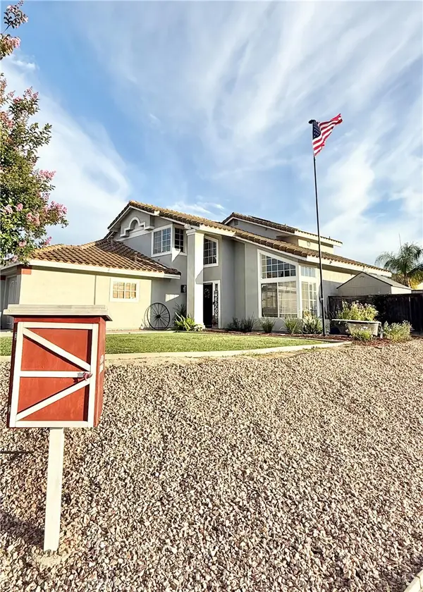 25417 Clover Glen Cir, Murrieta, CA 92563
