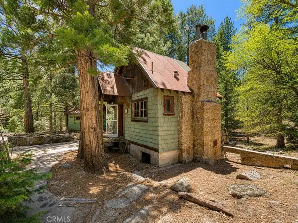 52915 Forest Route 4s02, Idyllwild, CA 92549