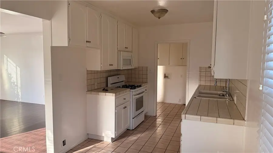 912 Frigate, Wilmington, CA 90744 - #2