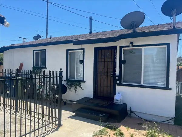 1250 1/2 W 87th, Los Angeles, CA 90044