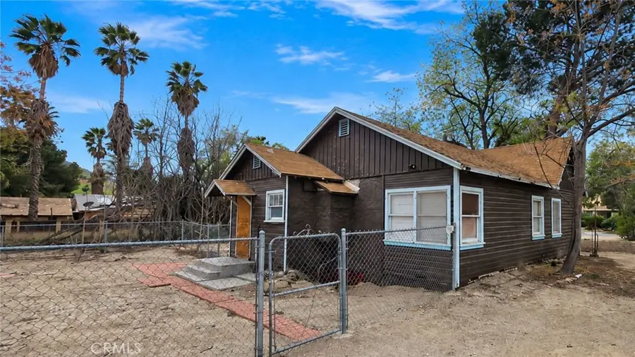 11139 Laurel, Bloomington, CA 92316 - #2