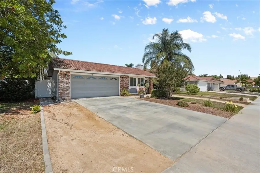 8715 Sandhill Drive, Riverside, CA 92508 - #2