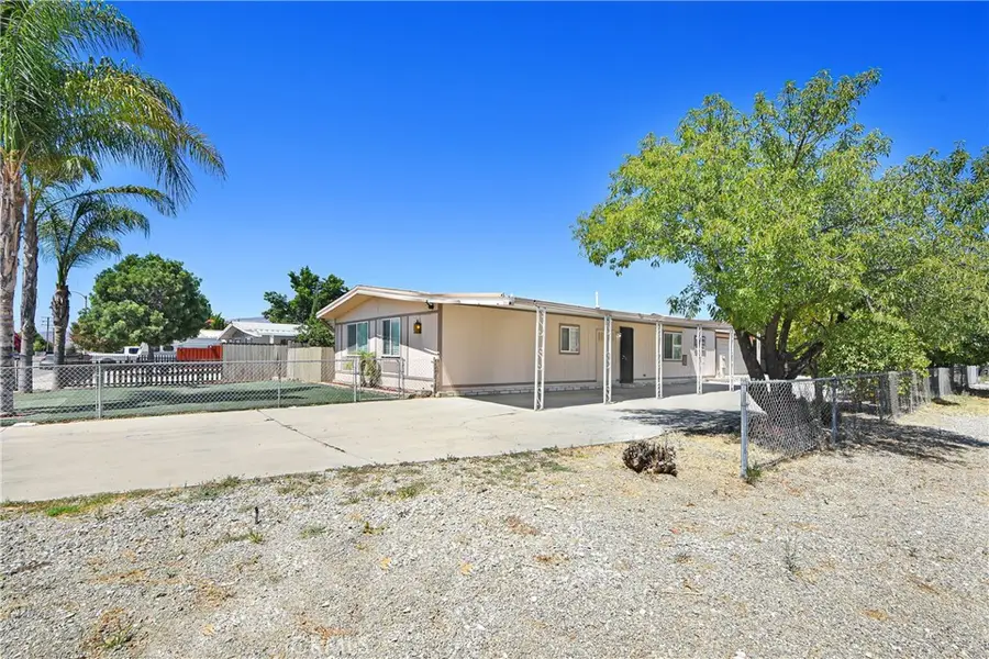 588 N Gilbert, Hemet, CA 92543 - #2