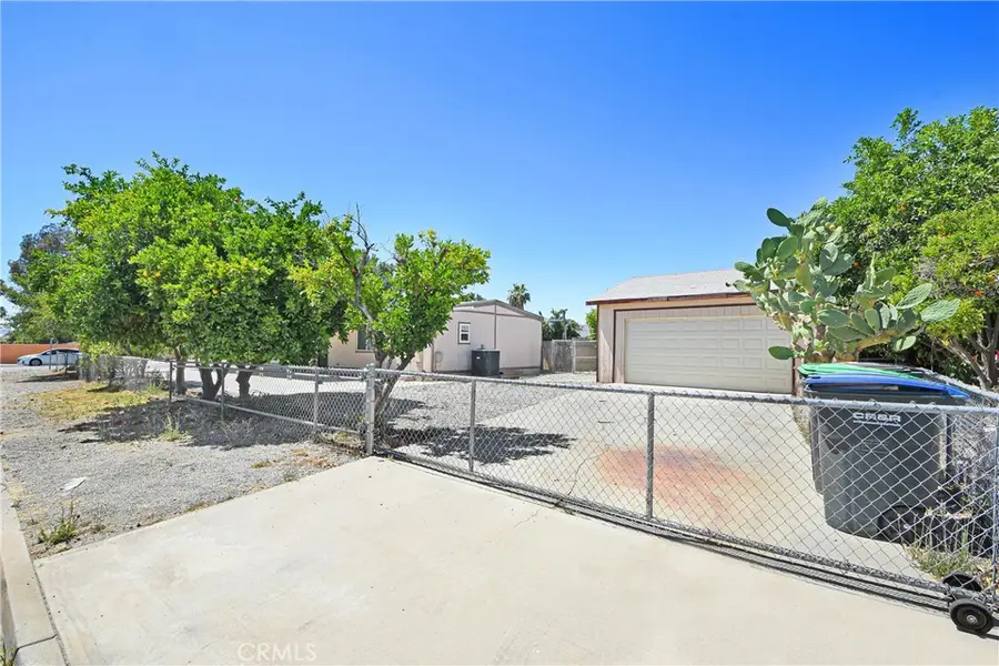 588 N Gilbert, Hemet, CA 92543 - #3