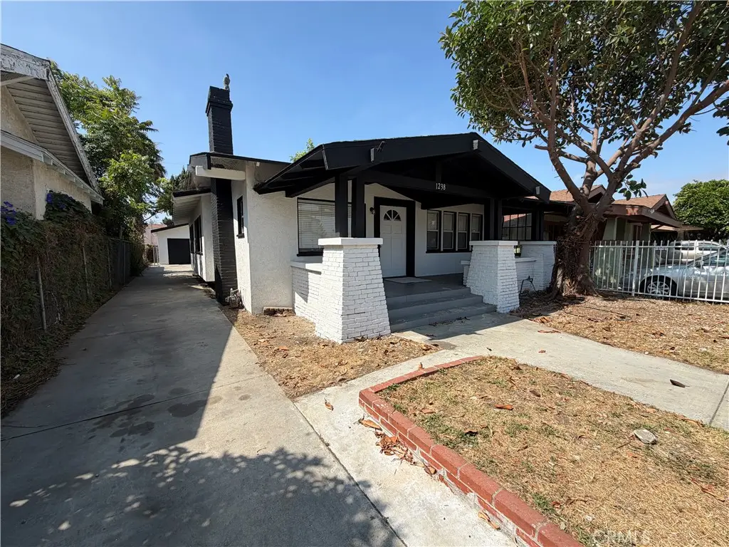 1238 W 55th, Los Angeles, CA 90037 - #1