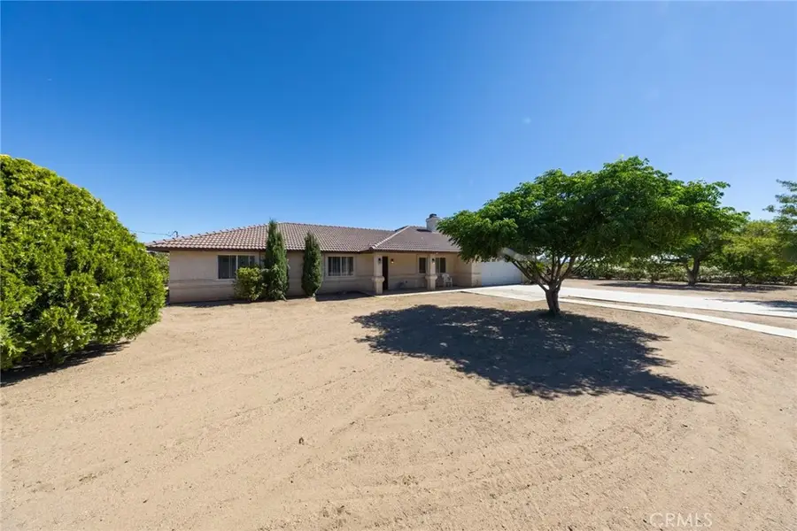 15532 Larch, Hesperia, CA 92345 - #3