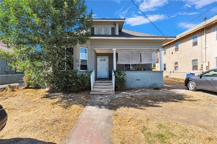 1076 W 5th St, San Bernardino, CA 92411 - #2