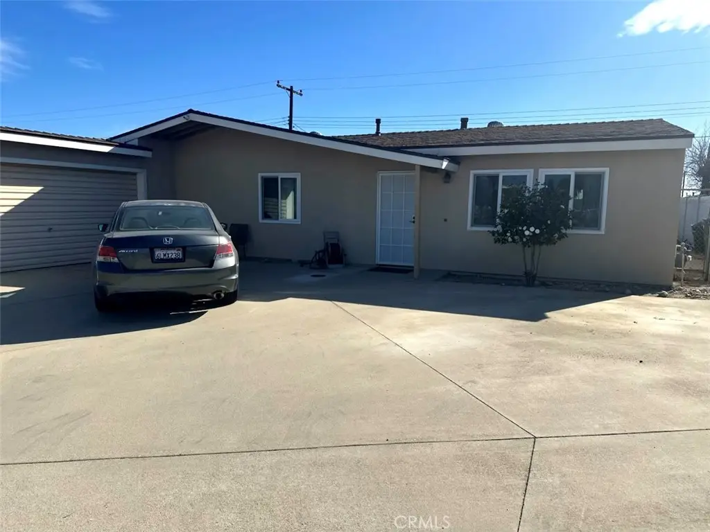 329 Hawthorne, Rialto, CA 92376 - #1