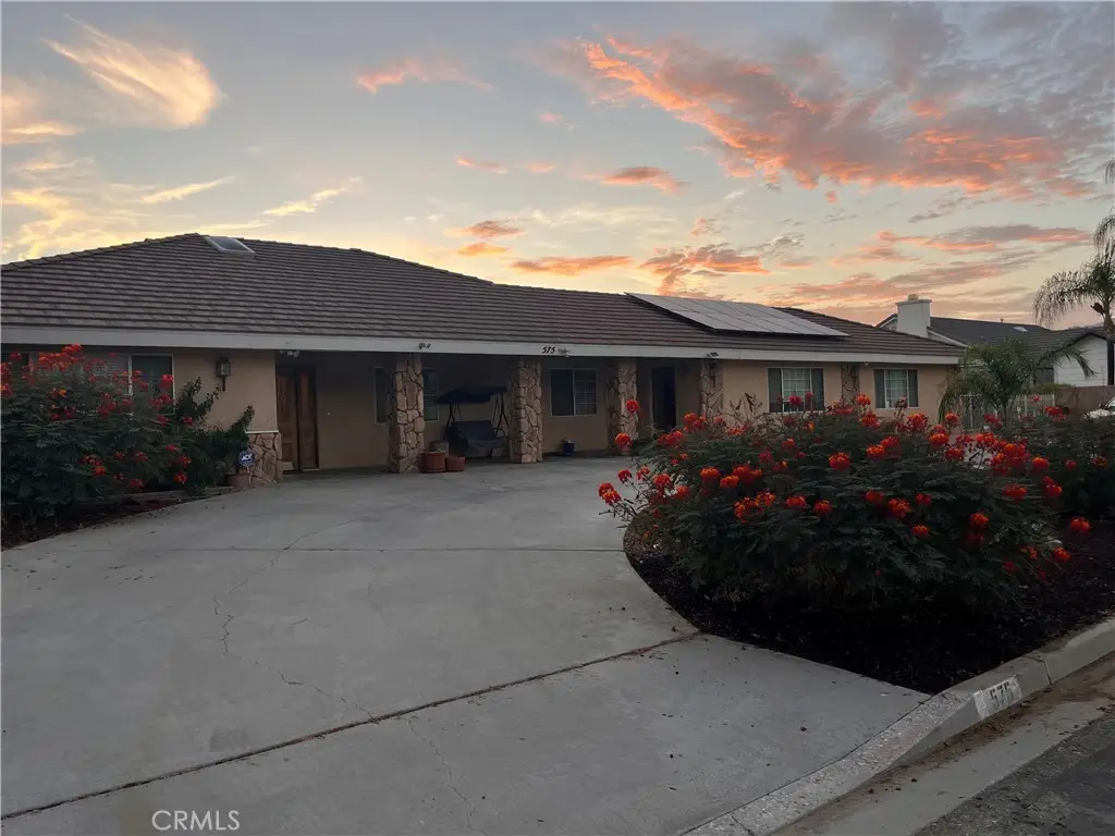 575 Lauresa, Hemet, CA 92544 - #1