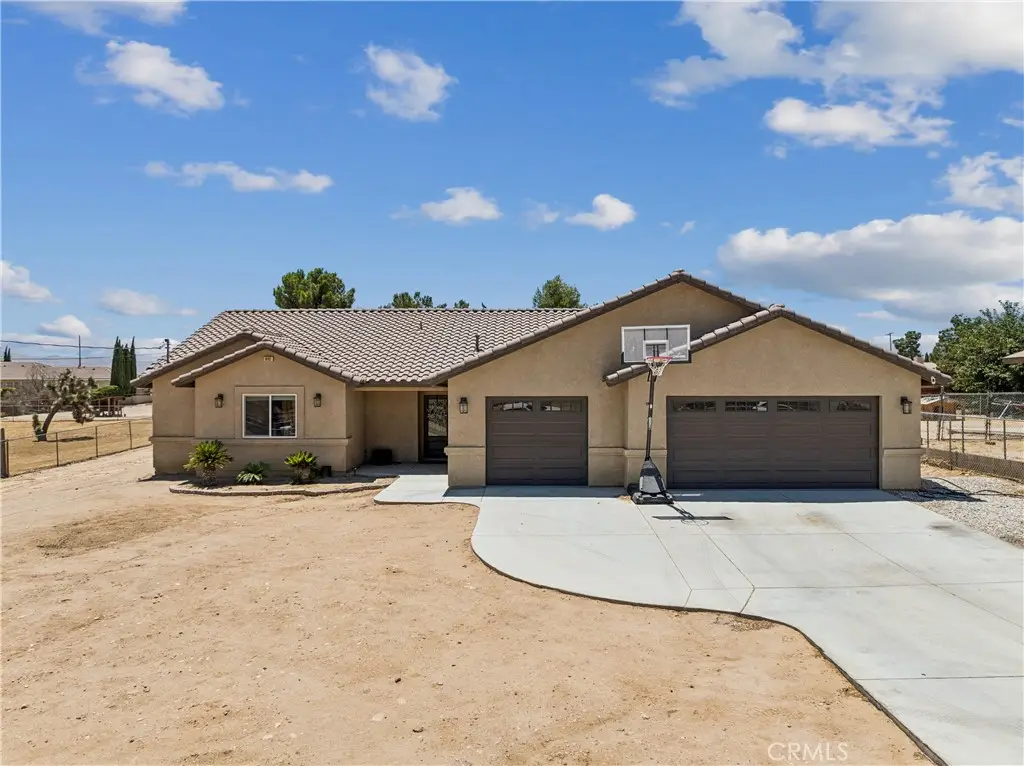 18103 Manzanita, Hesperia, CA 92345 - #1