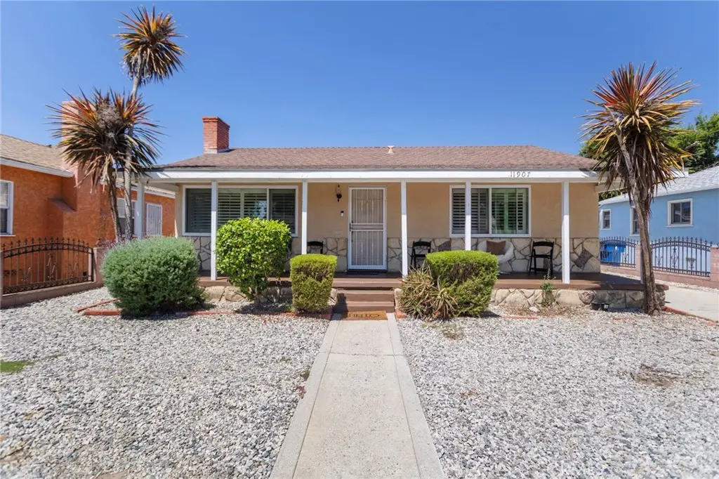 11907 Orchard Avenue, Los Angeles, CA 90044 - #1